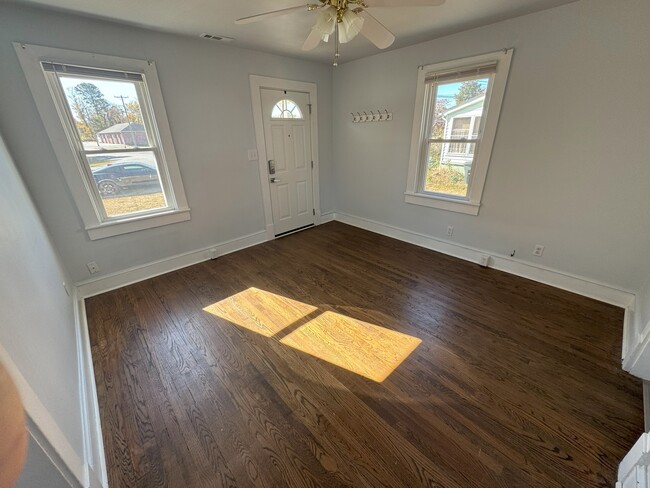 Living/Dining Room - 159 Belle Ville Ln