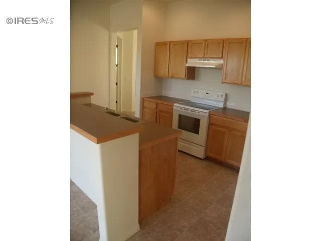 Building Photo - 2202 Thoreau Dr