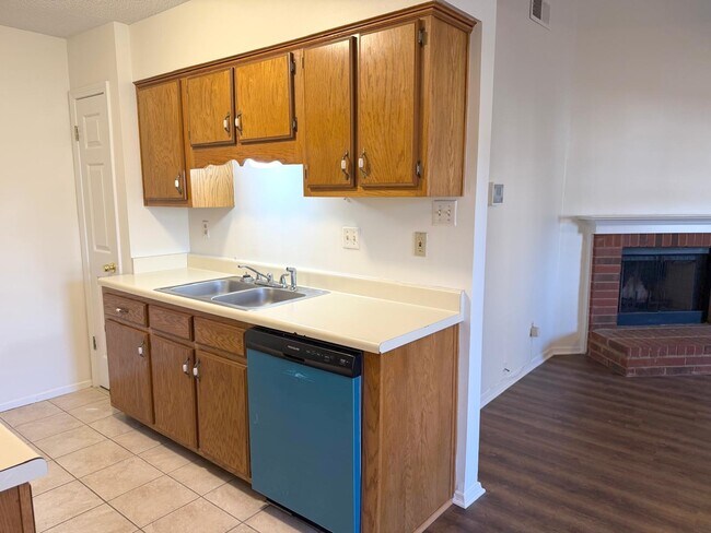 Building Photo - 4450 Cedar Creek Cove