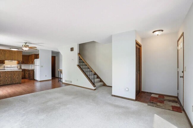 Building Photo - 1411 10th Ave E