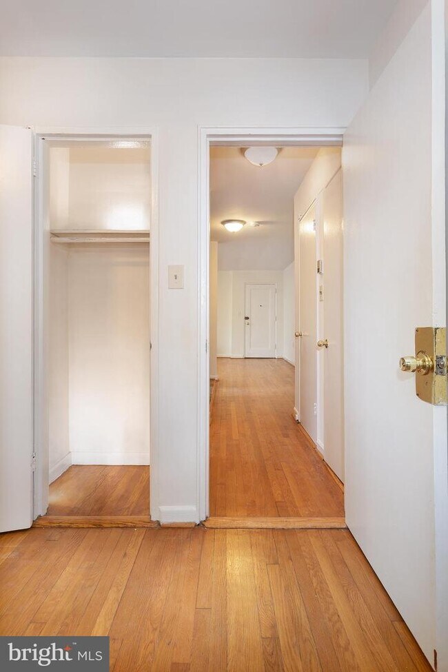 Foto del edificio - 1631 6th St NW