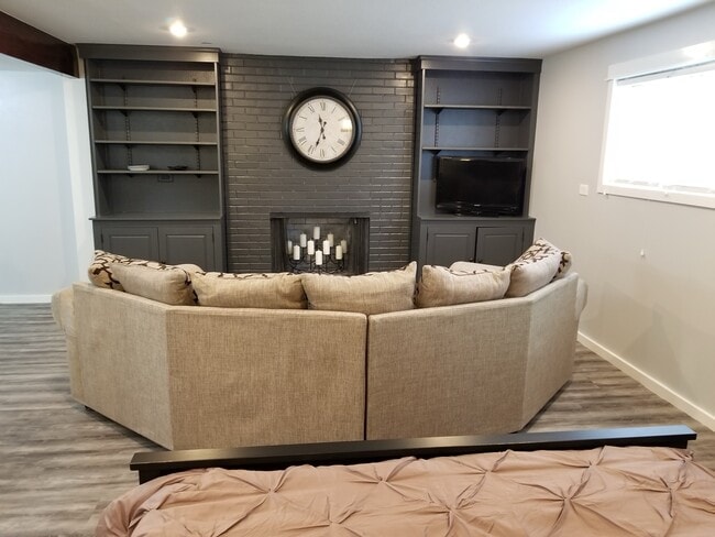 Foto del edificio - 6675 Canterbury Dr