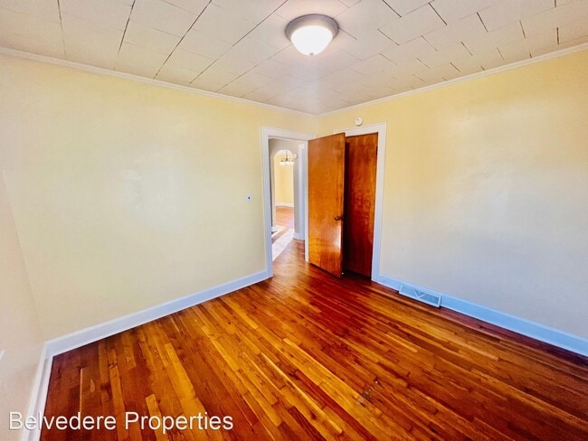 Building Photo - 2 br, 1 bath House - 711 Marlboro St