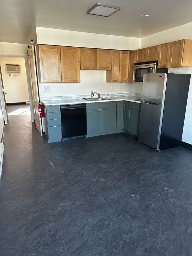 Foto del edificio - FAIRVIEW - AVAILABLE JULY 2024