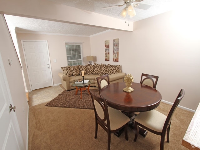 Dining Room - Timber Creek Apartments