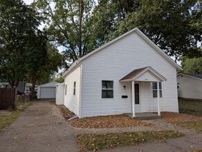 Building Photo - 605 E Overton St