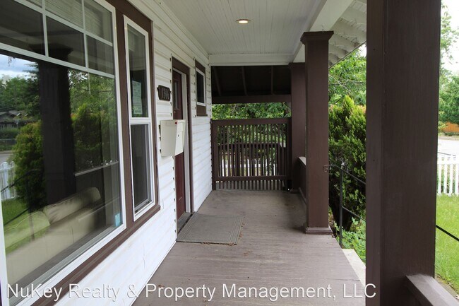Building Photo - 4 br, 3 bath House - 1306 E. Montgomery Ave.
