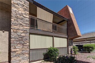 Building Photo - 5097 Indian River Dr