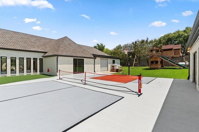 Foto del edificio - 209 Carriage Hill Ln