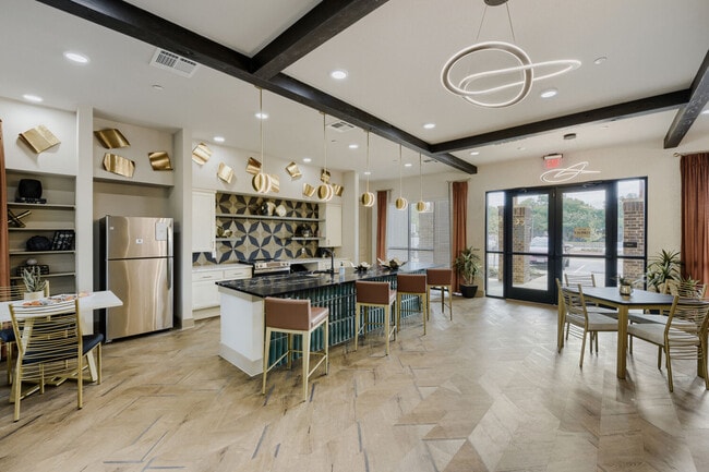 Foto del edificio - The Heights at Crowley