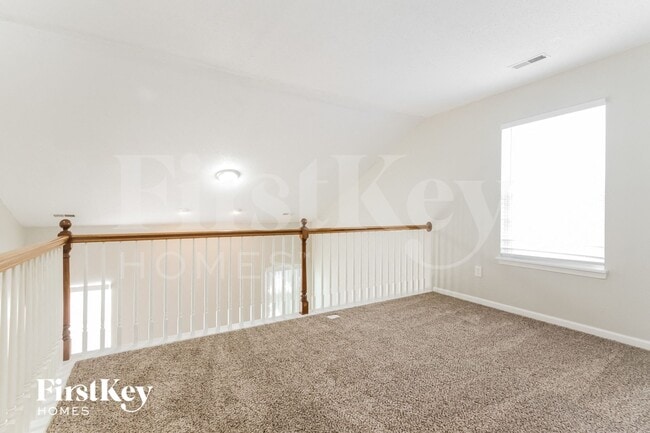Foto del edificio - 7126 Parklake Pl
