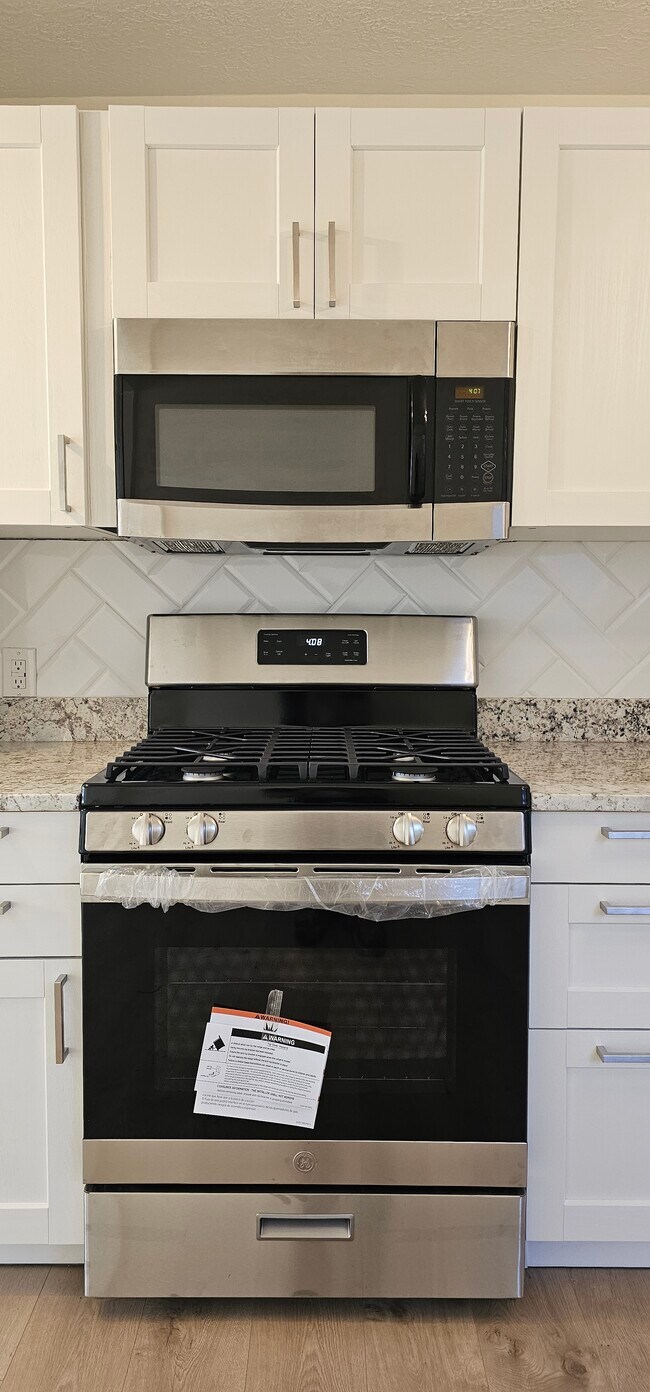 Foto del edificio - 521-513 13th St NW