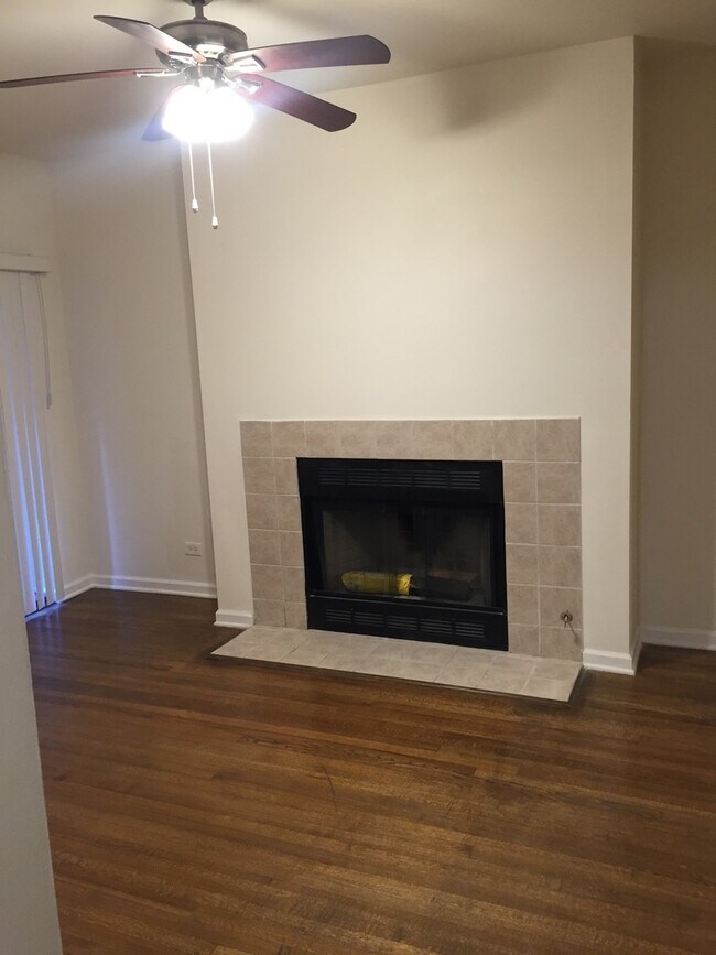 Building Photo - 5144 S King Dr