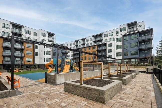 Photo du bâtiment - 20049-20082 82 Ave