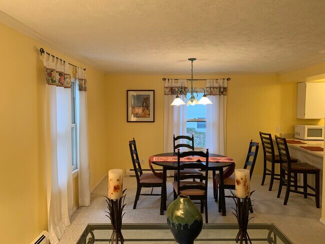 comedor - 4244 Mitchell Creek Dr