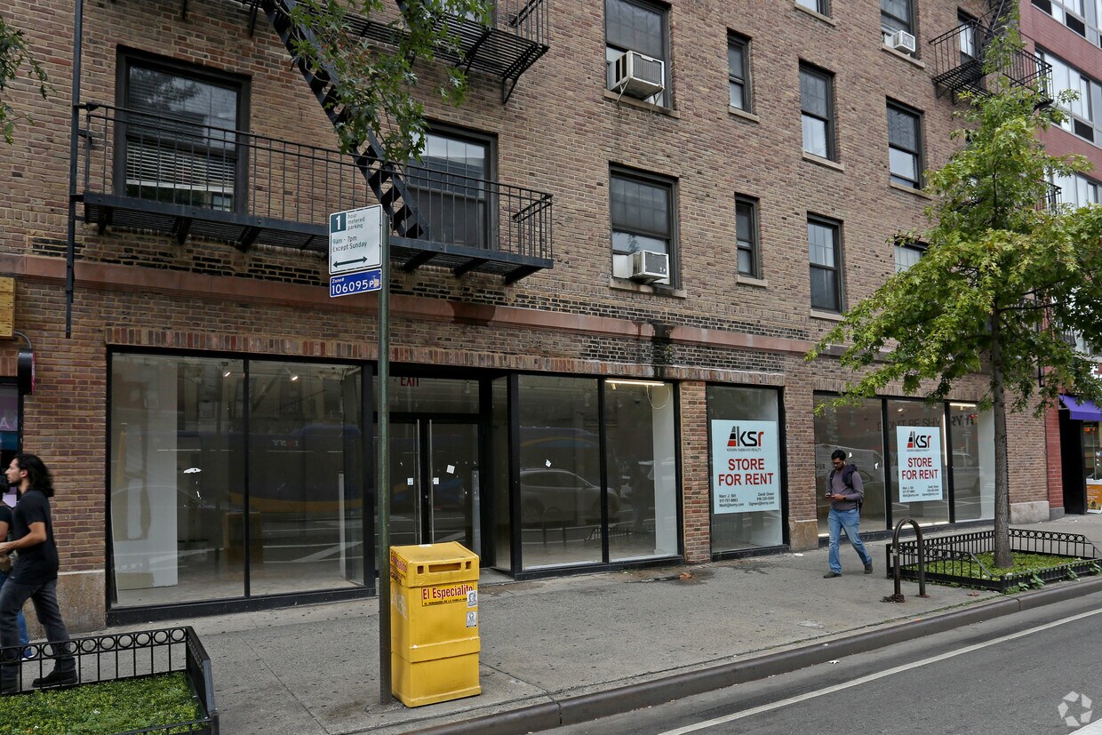 Building Photo - 181 8th Ave