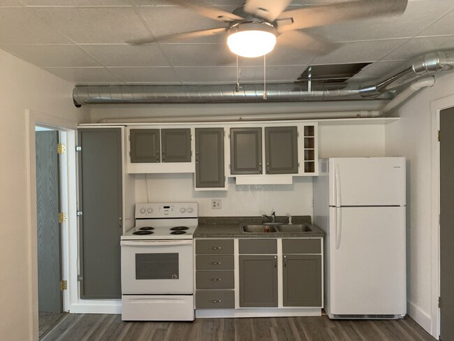 Building Photo - 120 Burr Oak 3 Unit