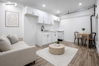 Building Photo - 200 W 119th St