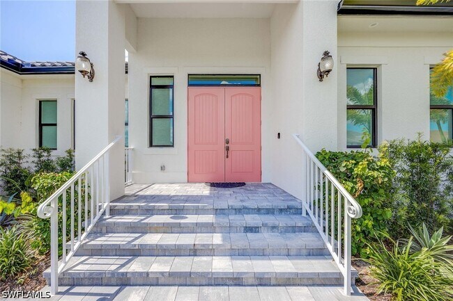 Foto del edificio - 18457 Royal Hammock Blvd