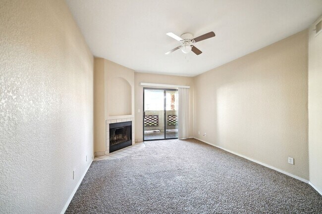 Foto del edificio - 8455 W Sahara Ave