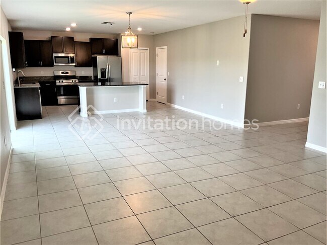 Building Photo - 9642 Channing Hill Dr