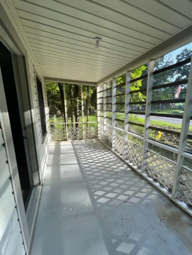 Foto del edificio - Adorable 2 bedroom 1 bath home . Located i...
