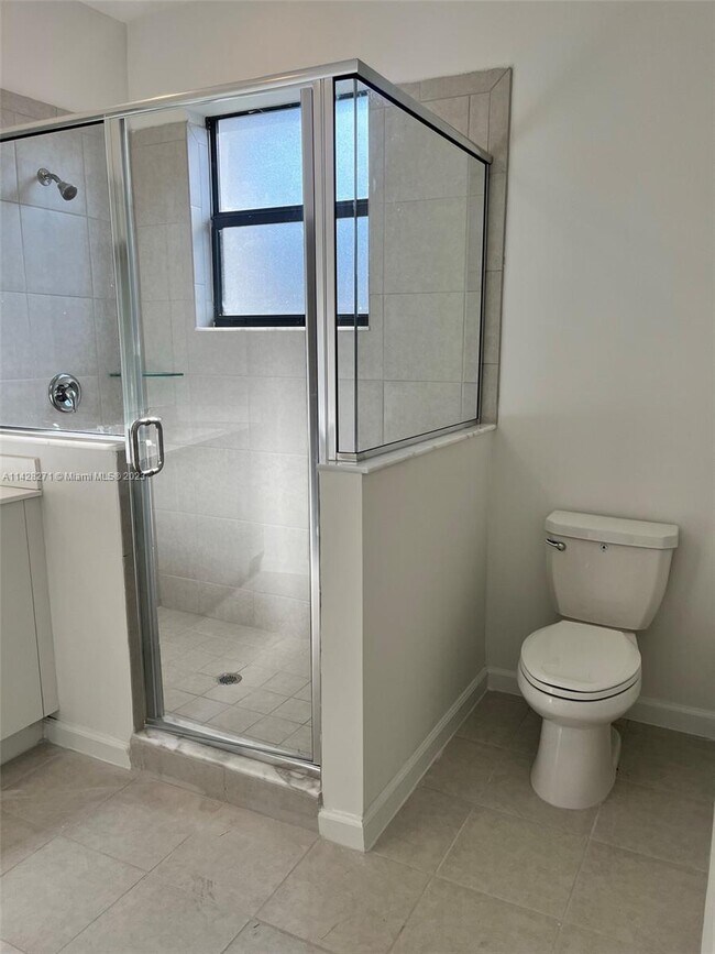 Building Photo - 250 SW 159th Terrace