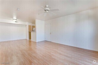 Building Photo - 6955 N Durango Dr