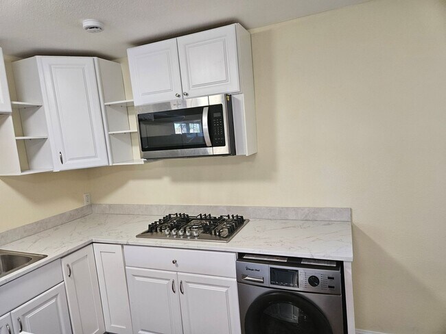 Building Photo - Charming Studio House in San Marcos