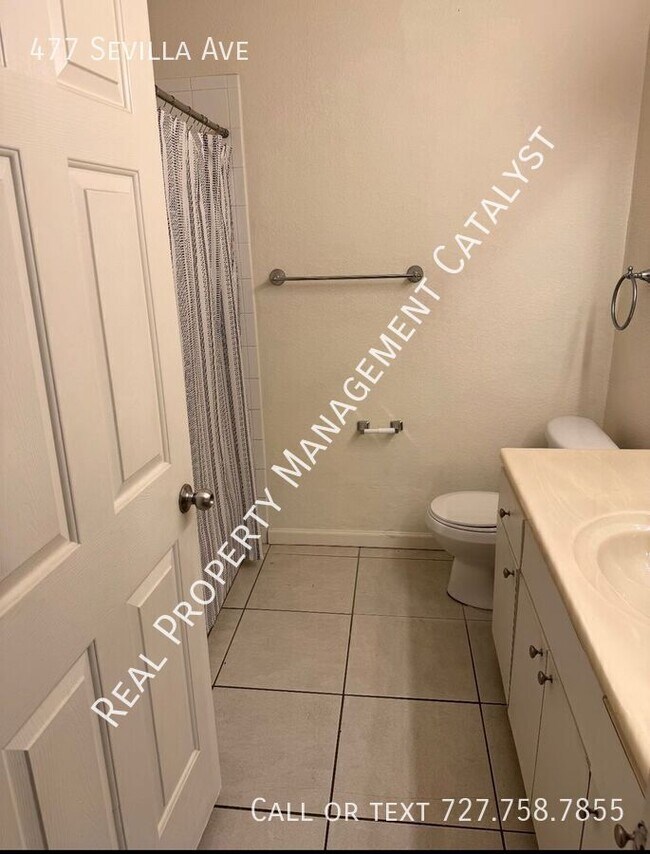 Foto del edificio - 477 Sevilla Ave