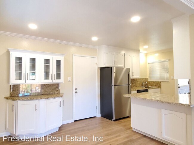 Building Photo - 3 br, 2 bath House - 1031 Patricia Court