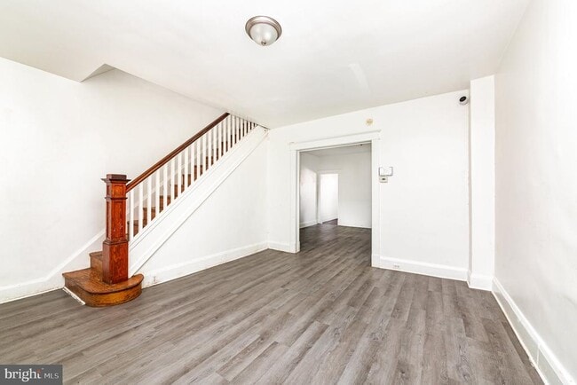 Building Photo - 4205 Nicholas Ave