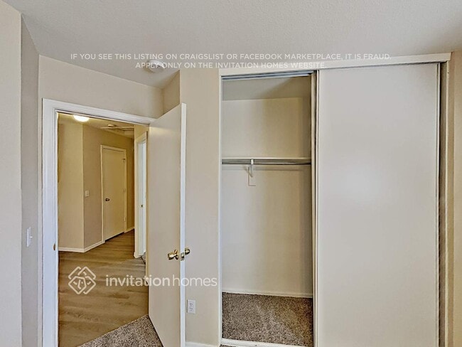 Building Photo - 203 E Valley View Dr