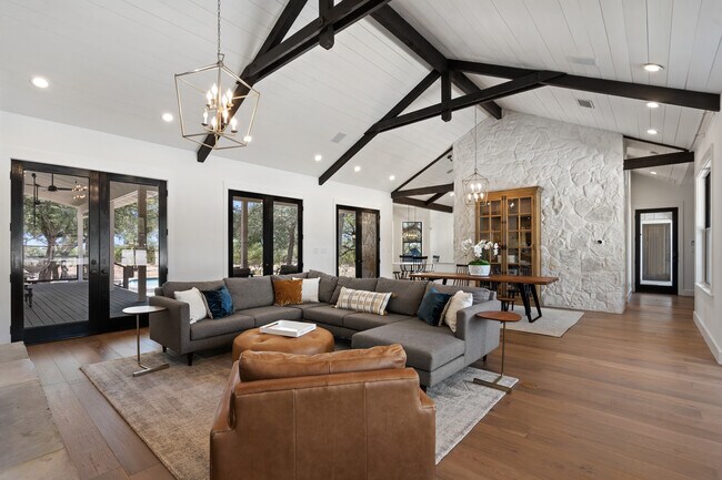 Building Photo - 580 Spanish Oak Trail