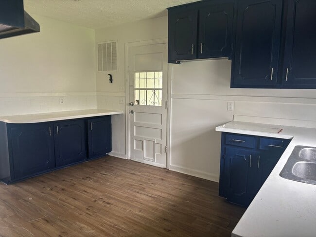 Photo - 1734 Dixie Drive House