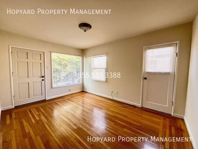 Foto del edificio - 1676 Dwight Way