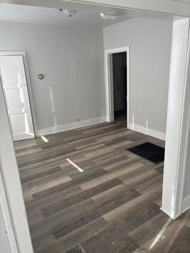 Foto del edificio - Charming 2 Bedroom 1 Bath Home for Rent