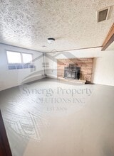 Building Photo - 745 Carol Ln