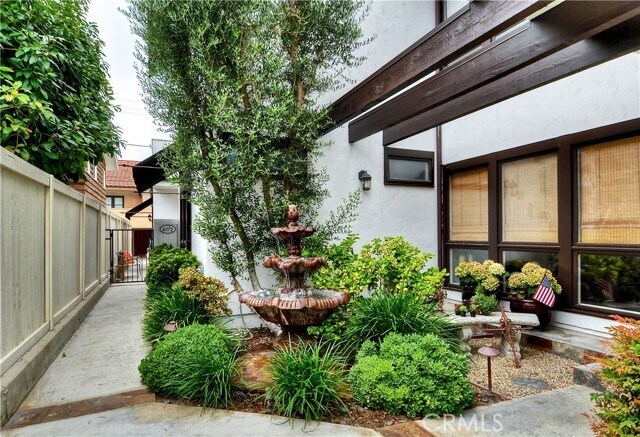 Building Photo - 611 Orchid Ave