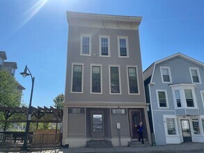 Building Photo - 145 Main St