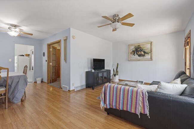 Foto del edificio - 422 E Whittier St