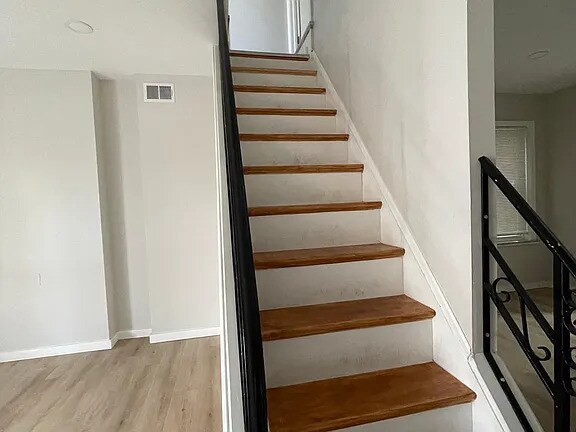 Foto del edificio - 6822 Edmund St