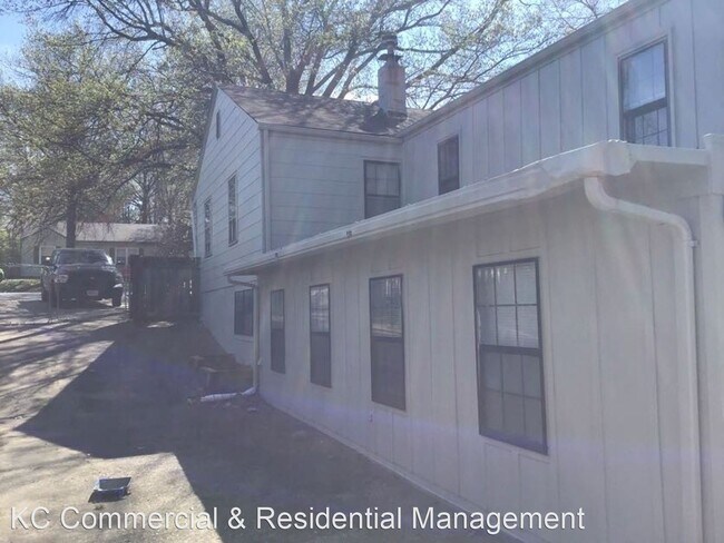 Building Photo - 4 br, 3 bath House - 9604 E 67th Terr