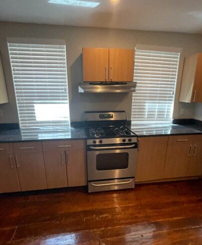 Primary Photo - 741 N 17th St