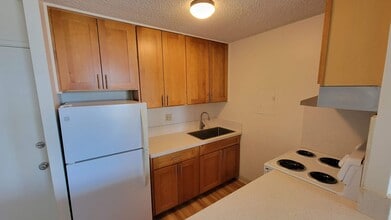 Building Photo - 98-1005-1038 Moanalua Rd