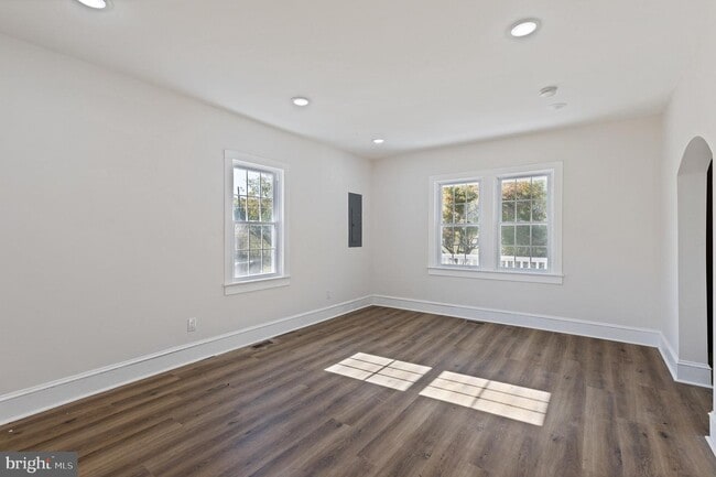 Building Photo - 208 Vineyard Rd