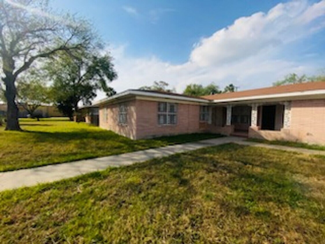 Foto principal - 812 Walnut Ave