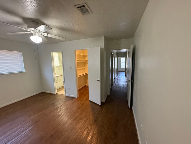 Foto del edificio - 3402 Judythe Ct