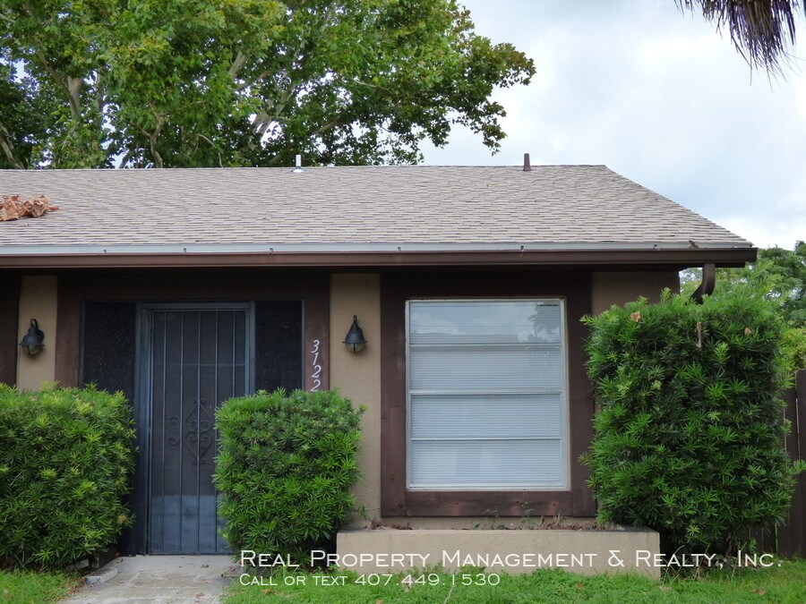 Foto principal - Nice 3 BR / 2 BA Home In Royal Manor Villas