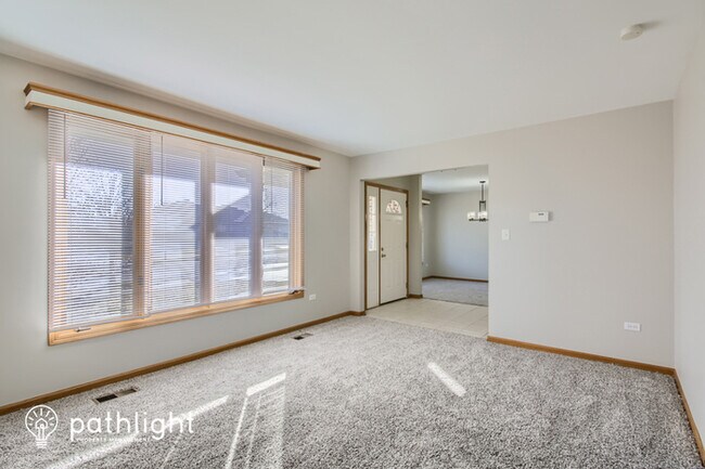 Building Photo - 19236 Thornham Ln, Mokena, IL, 60448